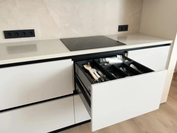 Cocina Angular BCH1142: Elegancia y Funcionalidad para Tu Hogar