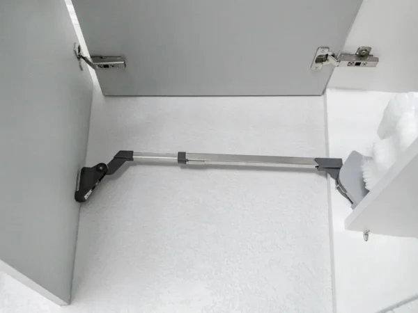 Cocina Recta BSH1388 – Un Mueble Elegante y Funcional