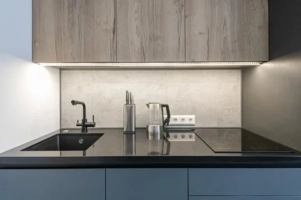 Cocina Lineal TSH3577: Diseño Moderno