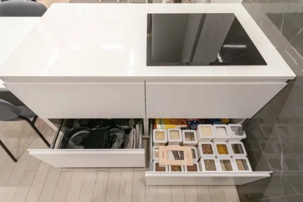 Cocina Lineal BOKS360 – Estilo y Practicidad en una Solución