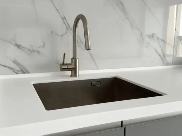 Cocina Recta HM929 – Una Elección Funcional y Estilosa para tu Hogar